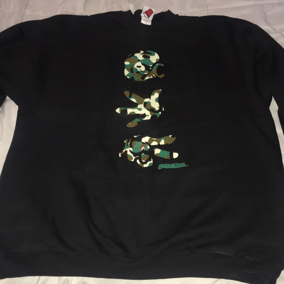 Great Black Crewneck from an up and coming label. - Picture 1 of 4